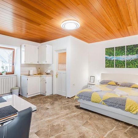 Apartmaji Mausi بوويتش المظهر الخارجي الصورة