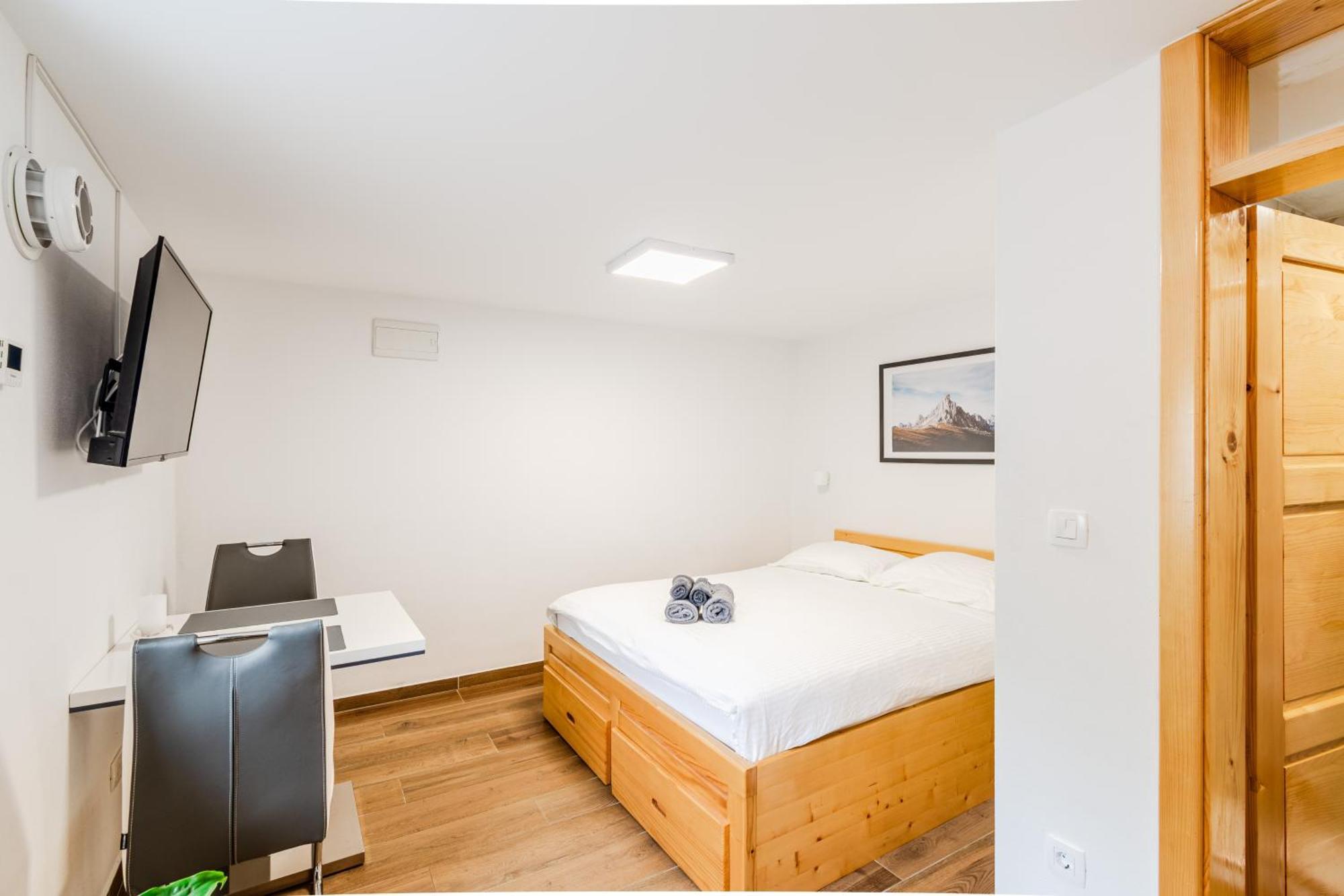 Apartmaji Mausi بوويتش المظهر الخارجي الصورة