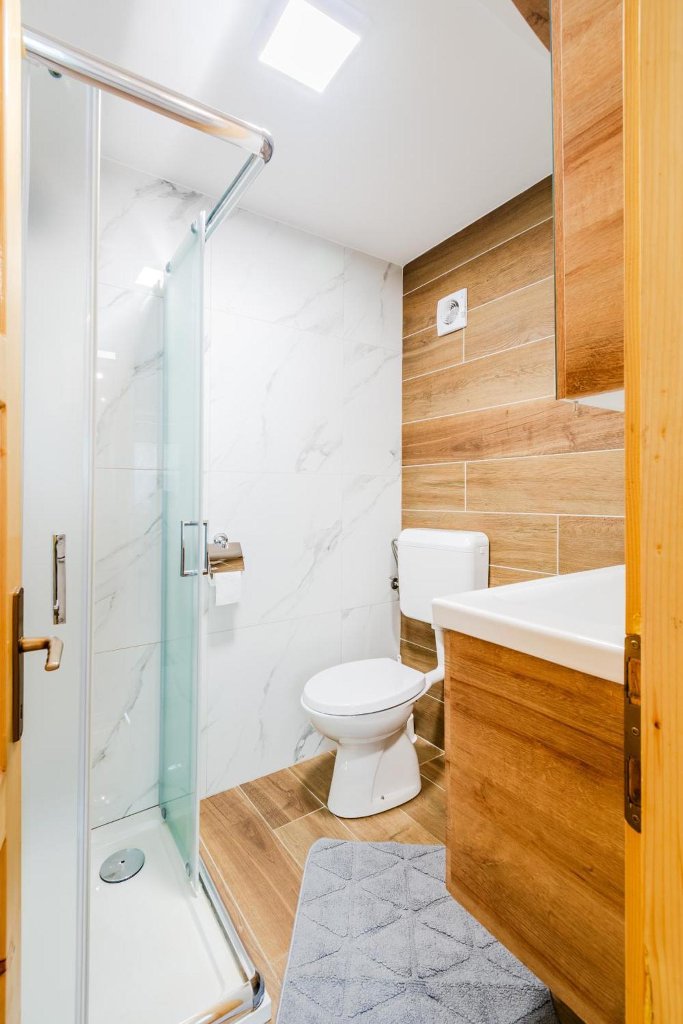 Apartmaji Mausi بوويتش المظهر الخارجي الصورة