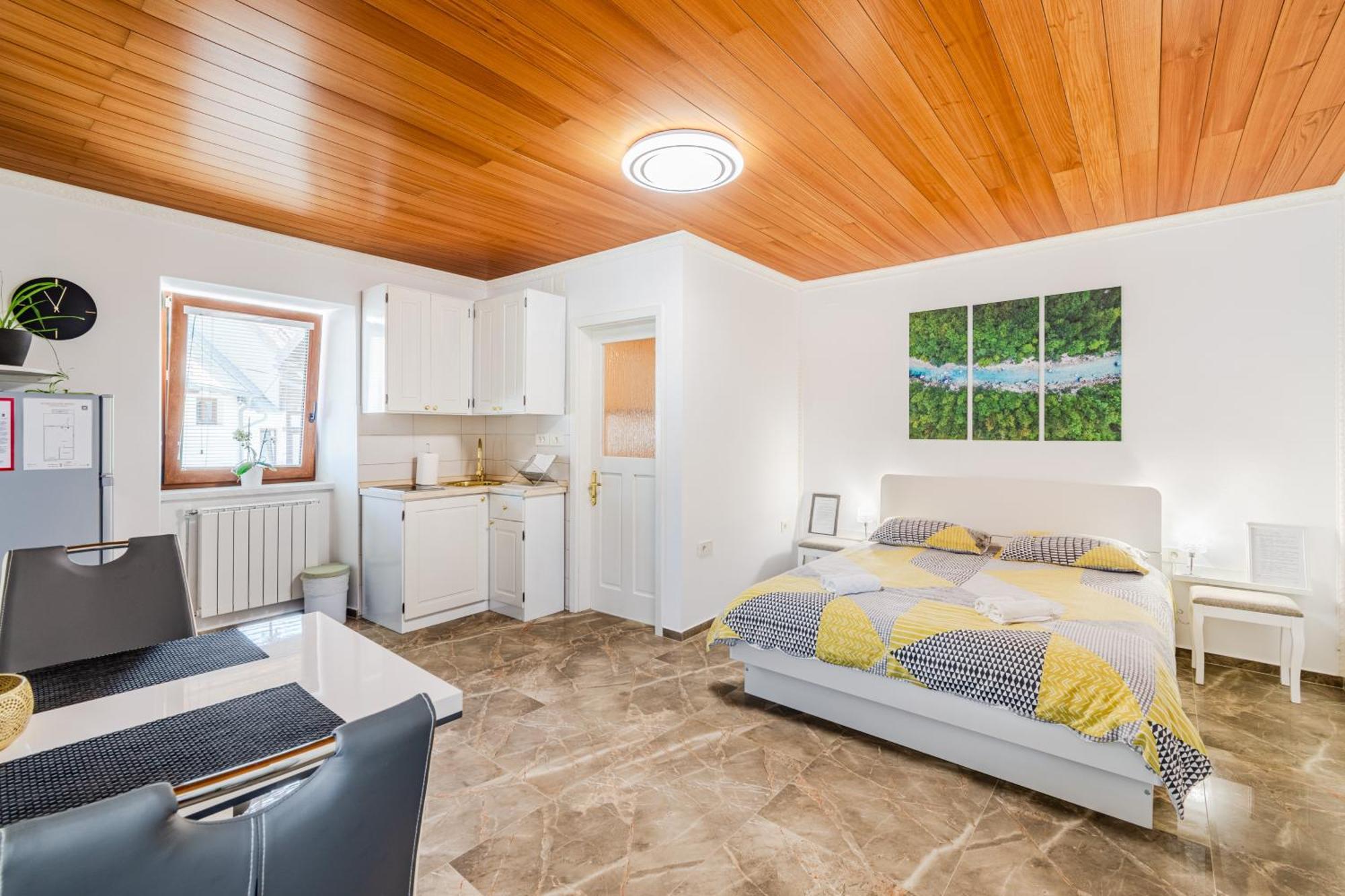 Apartmaji Mausi بوويتش المظهر الخارجي الصورة