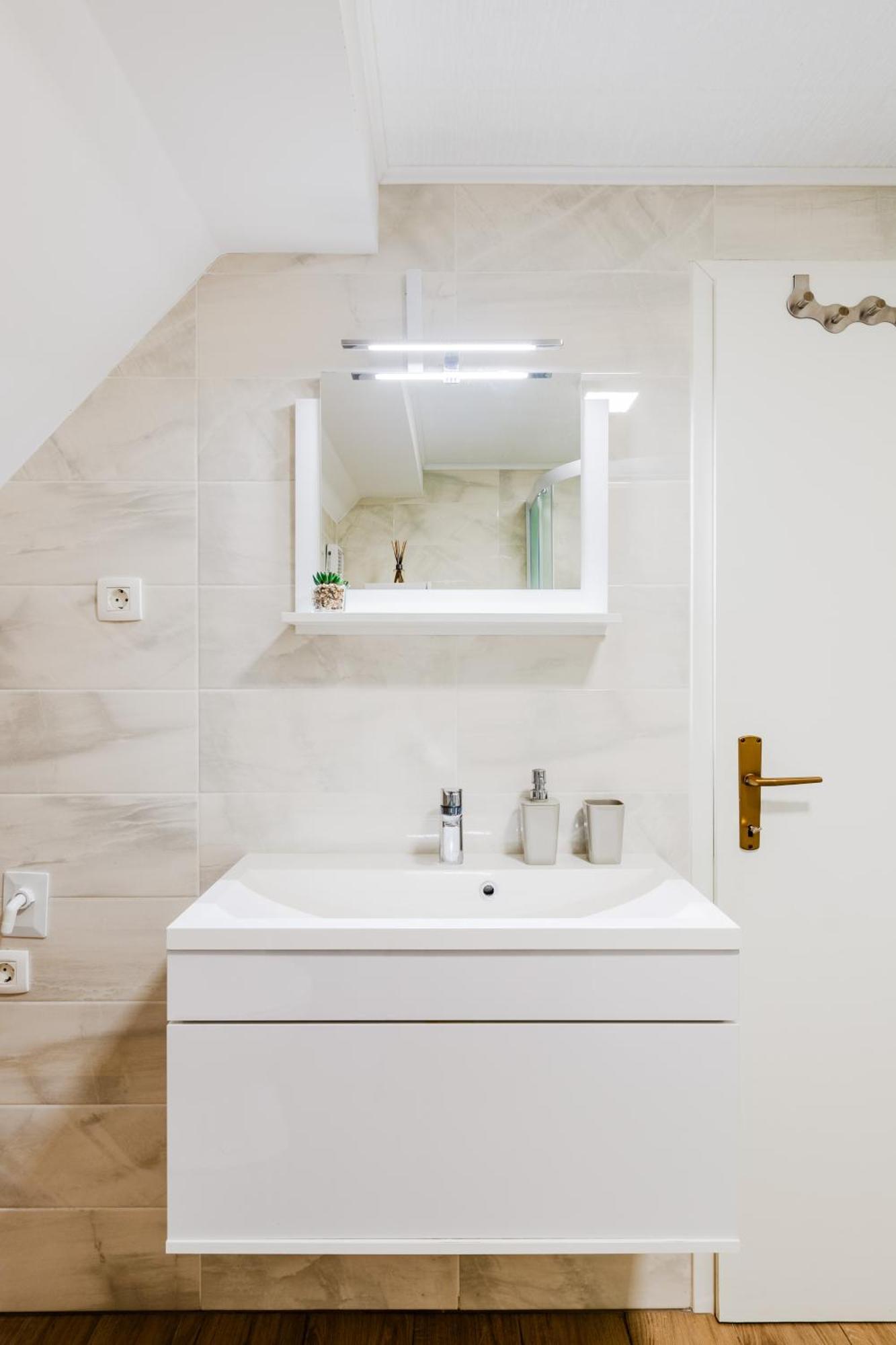Apartmaji Mausi بوويتش المظهر الخارجي الصورة