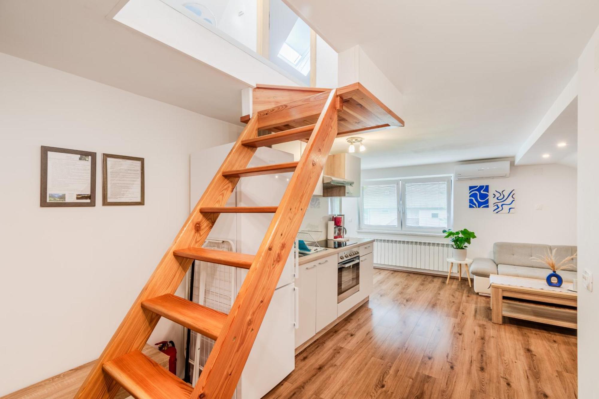 Apartmaji Mausi بوويتش المظهر الخارجي الصورة