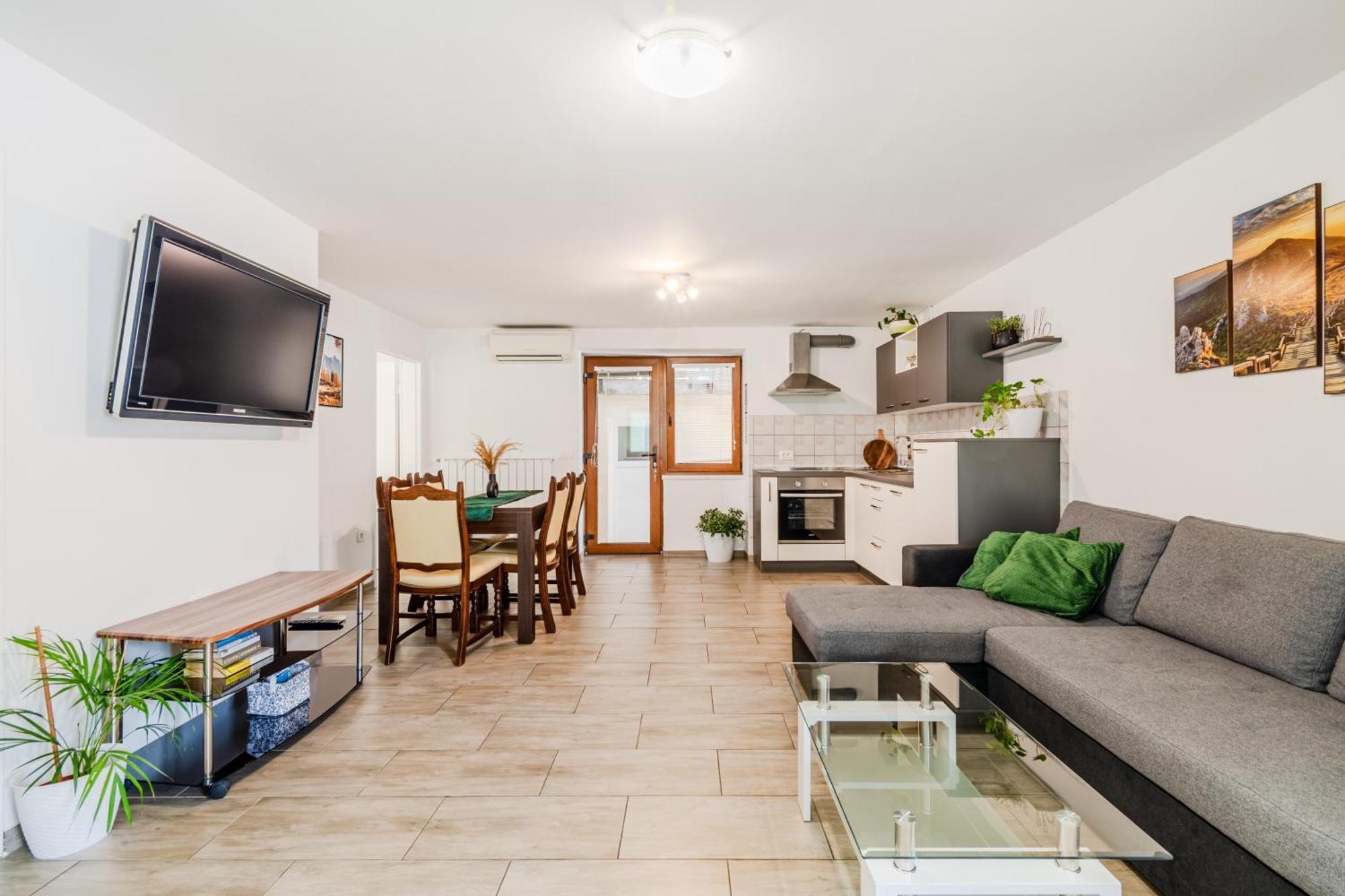 Apartmaji Mausi بوويتش المظهر الخارجي الصورة