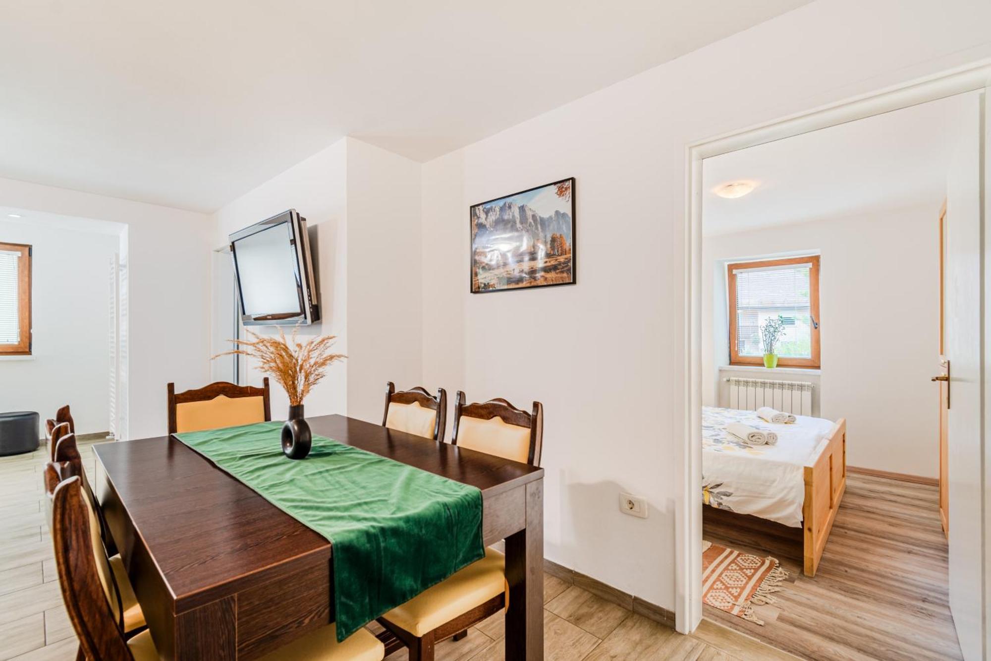Apartmaji Mausi بوويتش المظهر الخارجي الصورة